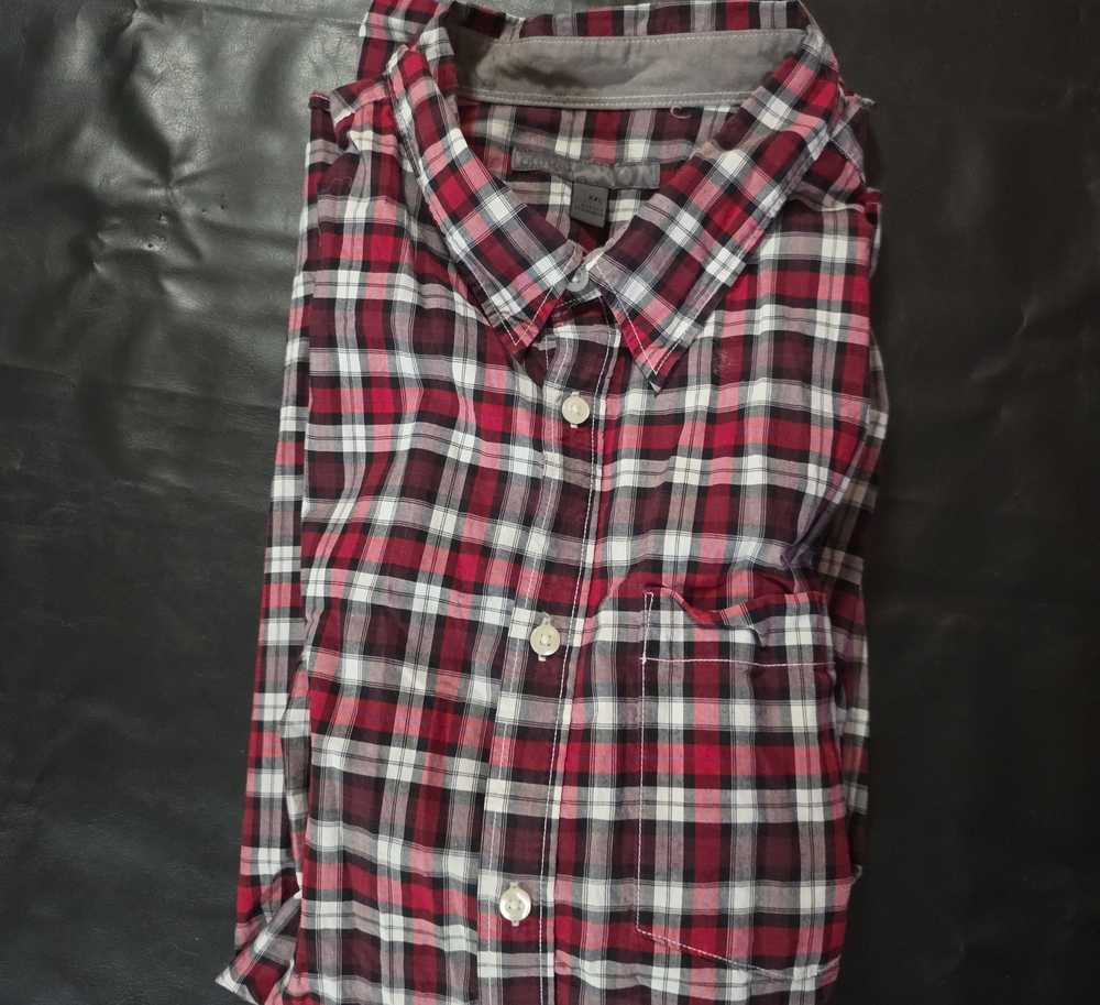 Old Navy Red and Black Plaid Button-Down Shirt
